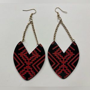 2 Pairs of Earrings